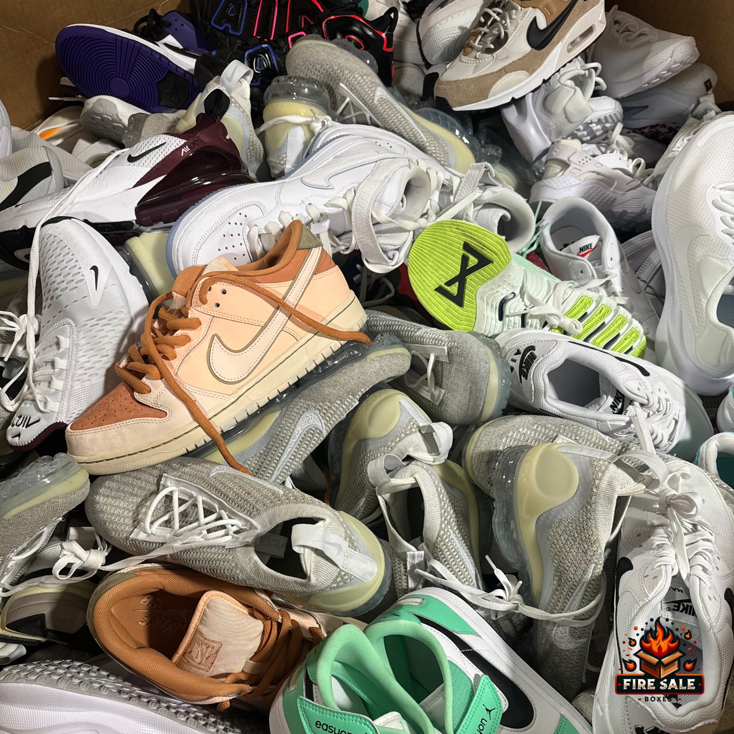 Medium Shoes Party Box