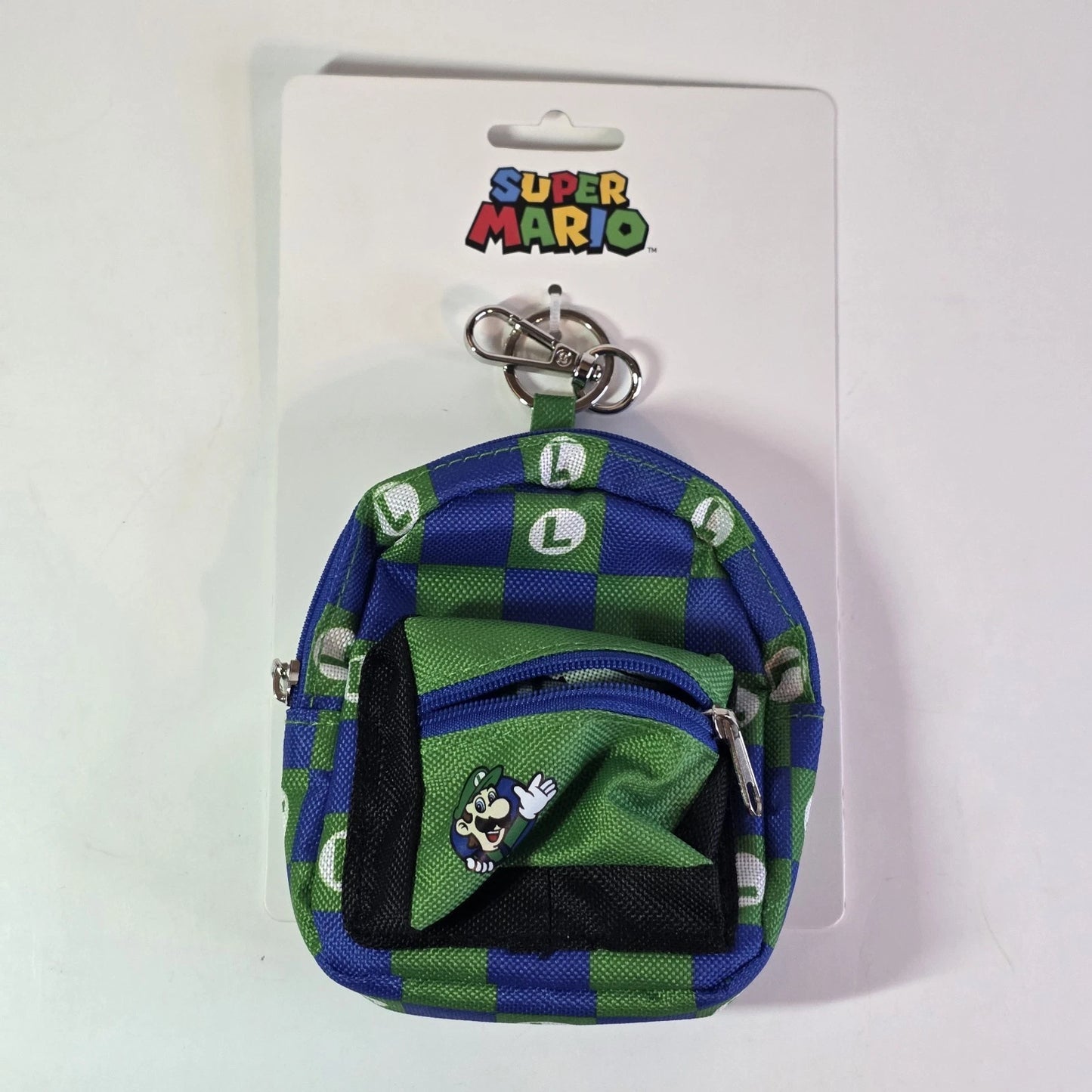 Super Mario Bros Luigi Mini-Verse Backpack Keychain